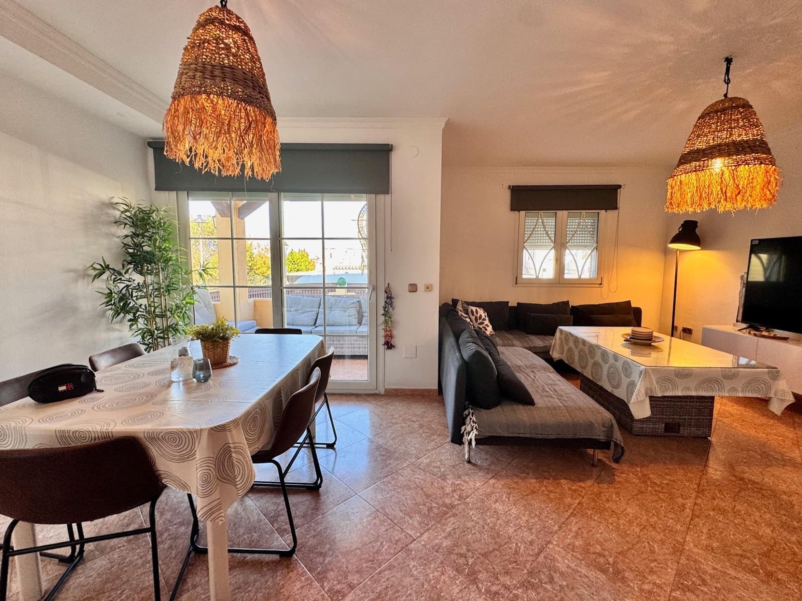 5 bedroom Semi-detached Villa for sale in Alhaurin de la Torre with pool garage - € 590,000 (Ref: 9537327)