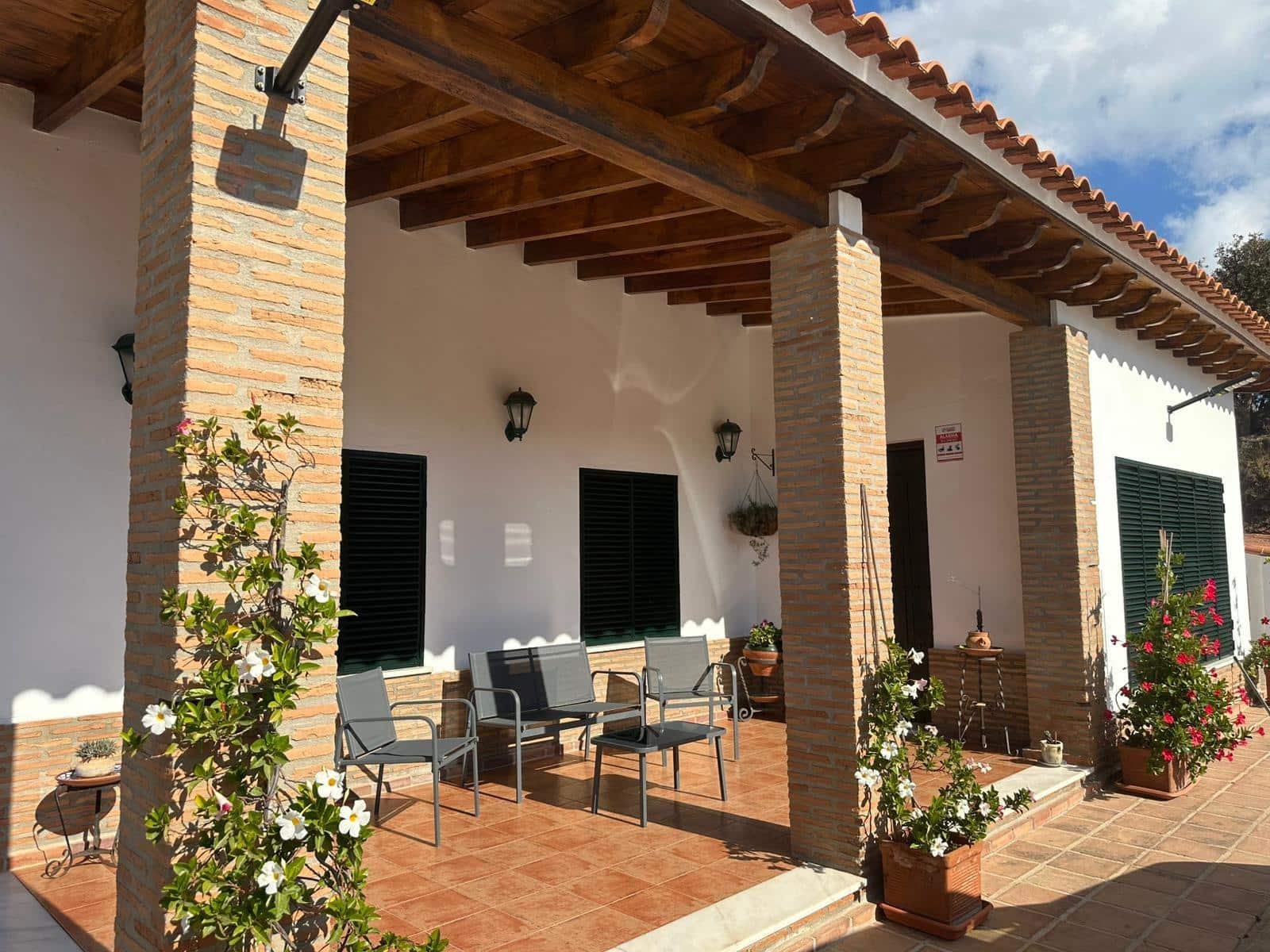 3 chambre Finca/Maison de Campagne à vendre à Casabermeja avec piscine - 450 000 € (Ref: 9543684)