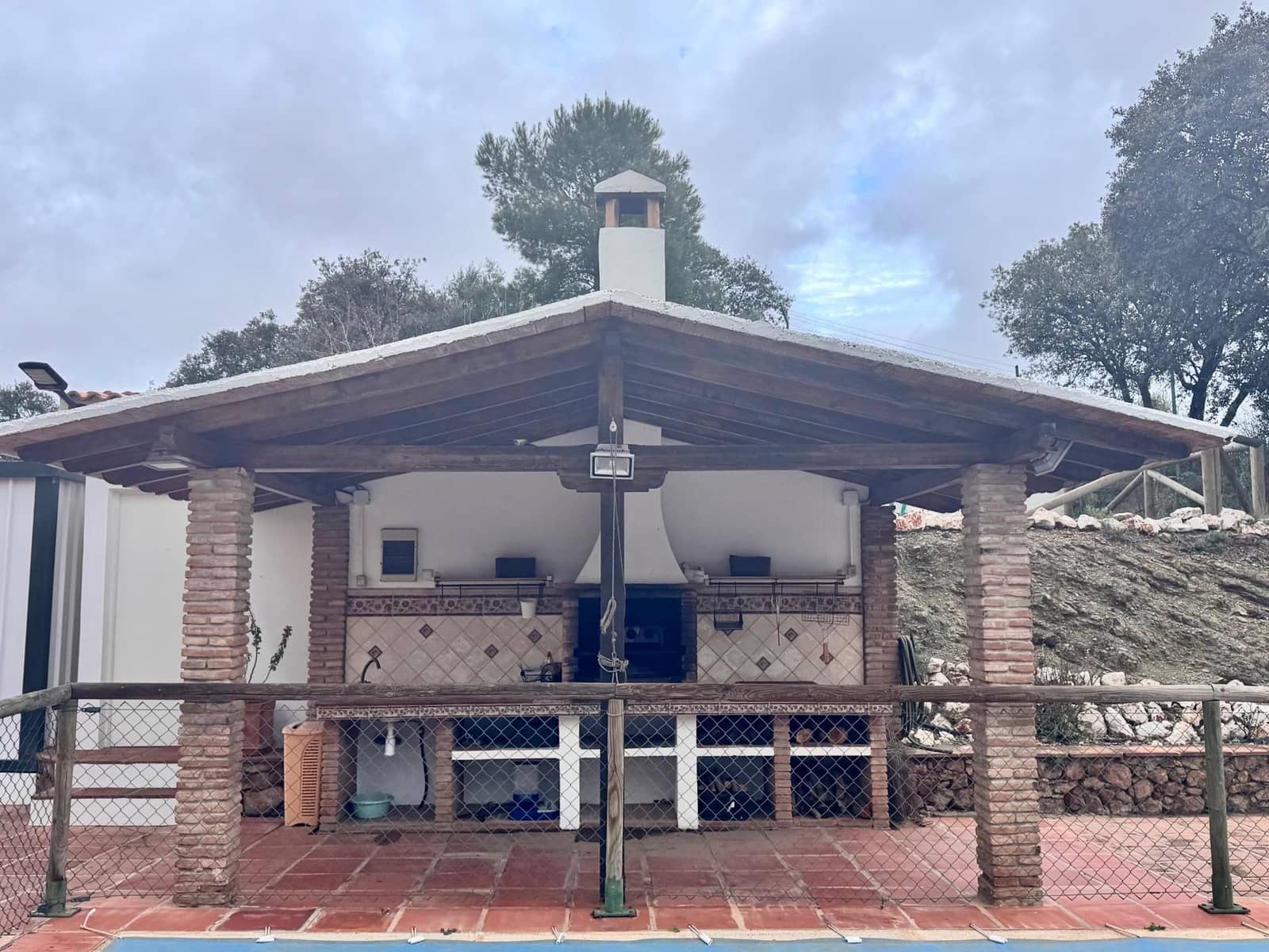 3 chambre Finca/Maison de Campagne à vendre à Casabermeja avec piscine - 450 000 € (Ref: 9543684)