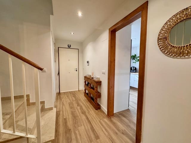 Adosado de 4 habitaciones en Alhaurín de la Torre en venta con piscina - 455.000 € (Ref: 9656142)