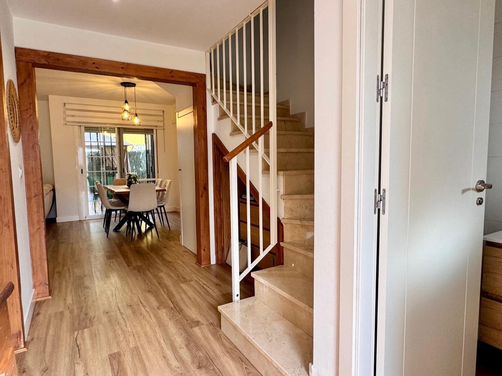 Adosado de 4 habitaciones en Alhaurín de la Torre en venta con piscina - 455.000 € (Ref: 9656142)