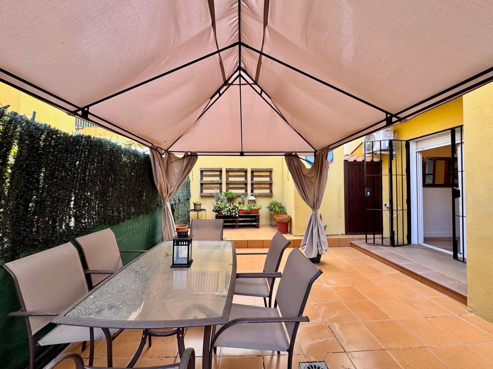 Adosado de 4 habitaciones en Alhaurín de la Torre en venta con piscina - 455.000 € (Ref: 9656142)