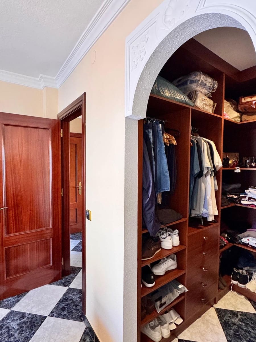 3 slaapkamer Huis te koop in Puerto de la Torre met garage - € 390.000 (Ref: 9679894)