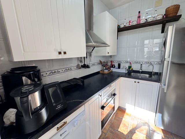 3 slaapkamer Huis te koop in Puerto de la Torre, Málaga stad met garage - € 390.000 (Ref: 9679894)