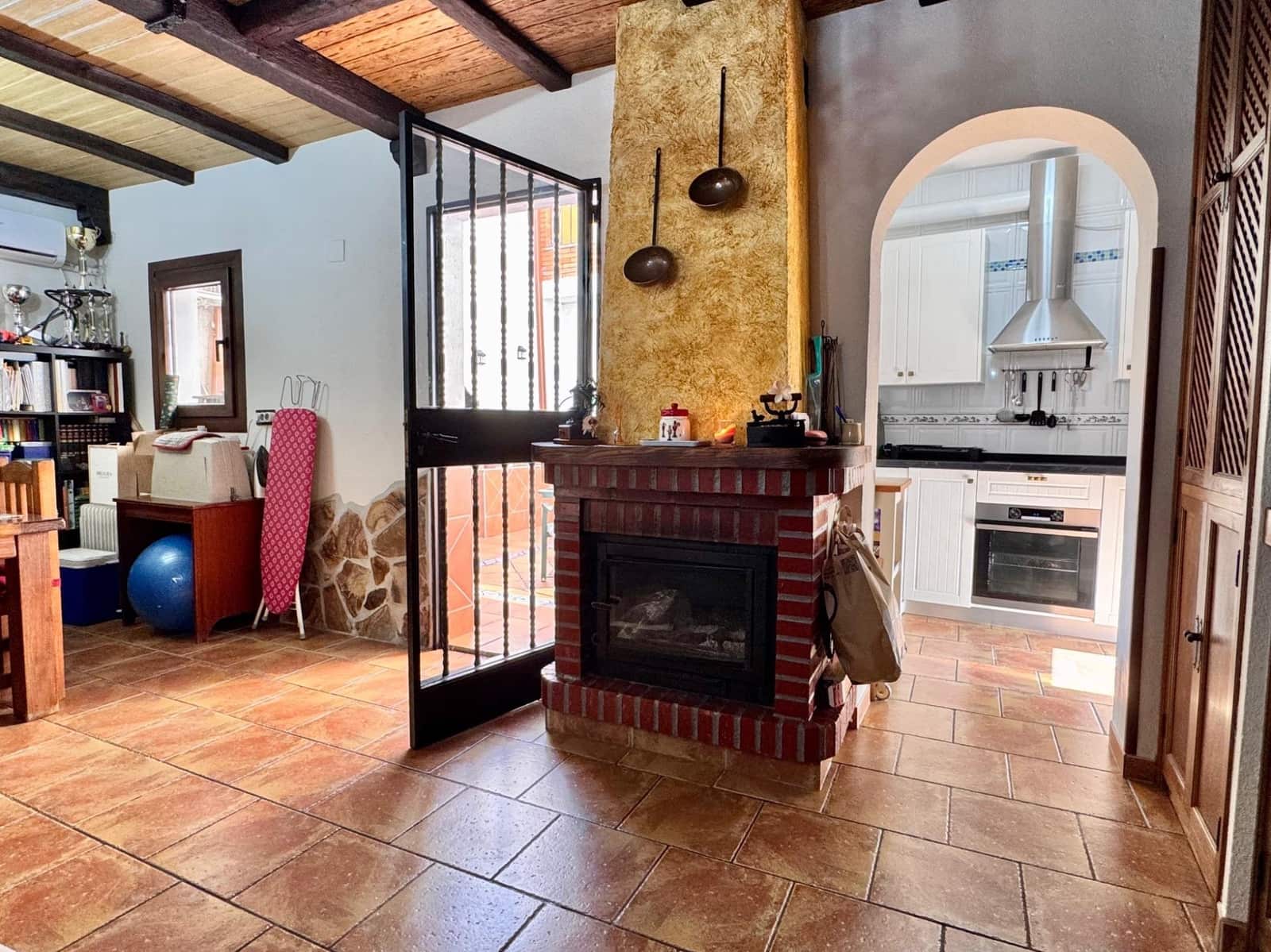 3 slaapkamer Huis te koop in Puerto de la Torre met garage - € 390.000 (Ref: 9679894)