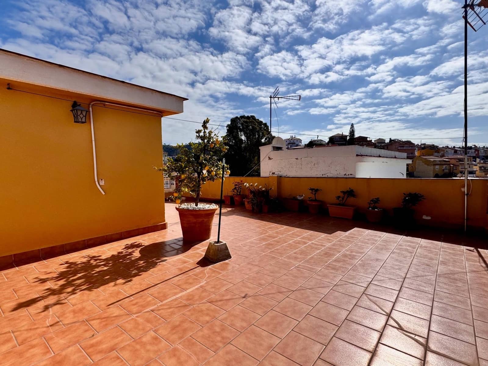 3 slaapkamer Huis te koop in Puerto de la Torre met garage - € 390.000 (Ref: 9679894)
