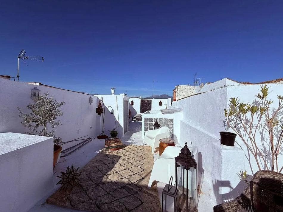 3 bedroom Terraced Villa for sale in Coin - € 329,000 (Ref: 9695379)