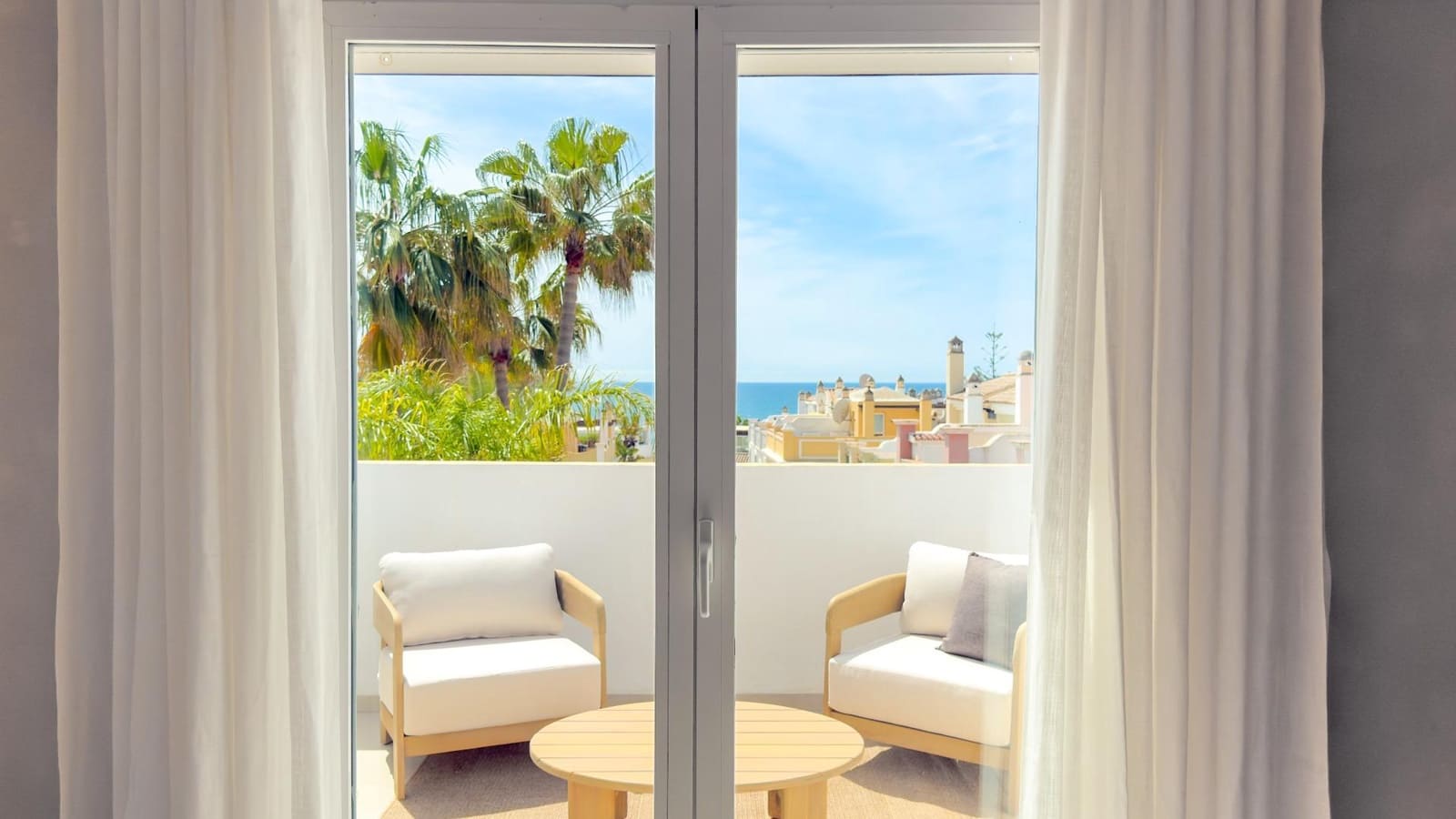 3 sovrum Radhus till salu i Bahia de Marbella med pool - 1 725 000 € (Ref: 9799291)