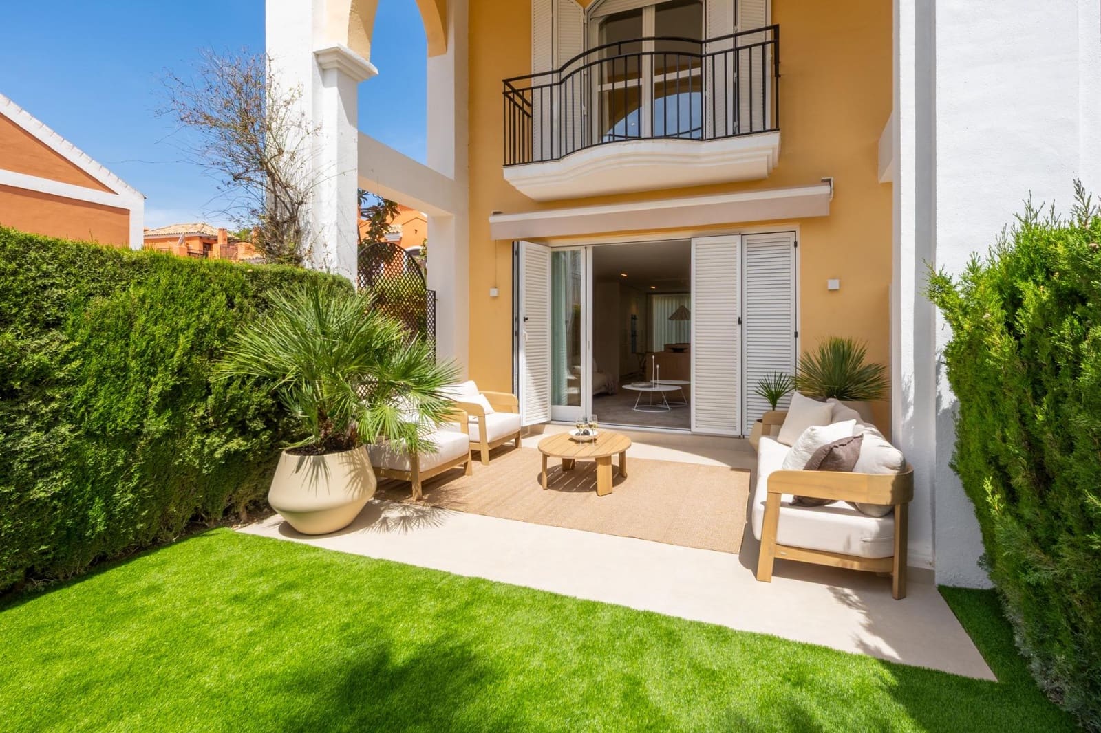 3 sovrum Radhus till salu i Bahia de Marbella med pool - 1 725 000 € (Ref: 9799291)