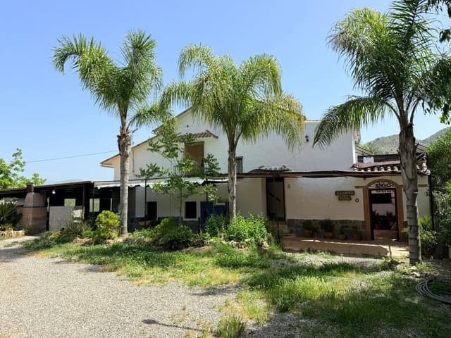 8 sypialnia Finka/Dom wiejski na sprzedaż w Alora z basenem - 750 000 € (Ref: 9799292)