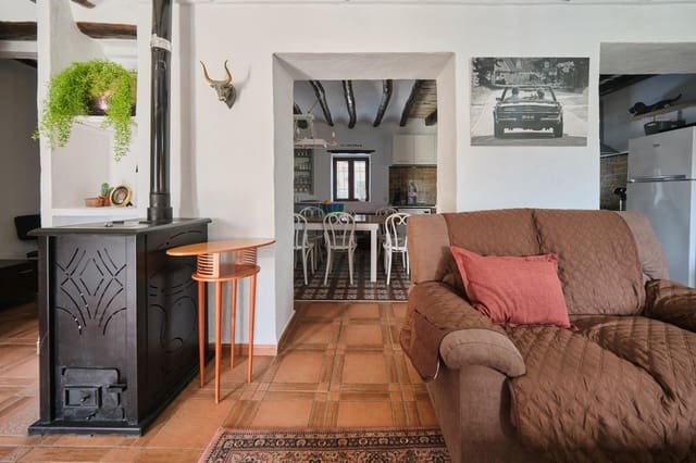 6 soveværelse Byhus til salg i Fornes med swimmingpool - € 250.000 (Ref: 9944166)