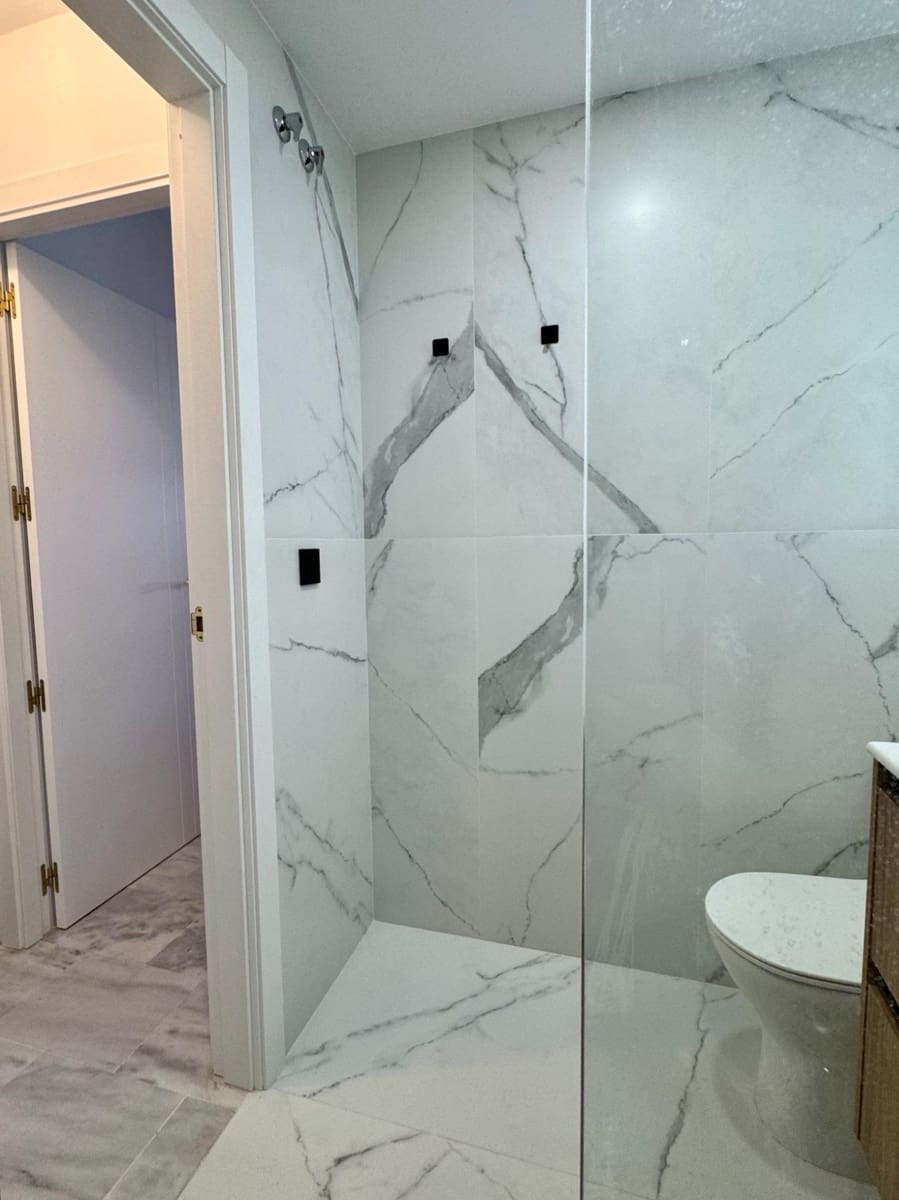 2 chambre Appartement à vendre à Riviera del Sol avec piscine garage - 310 000 € (Ref: 9947948)