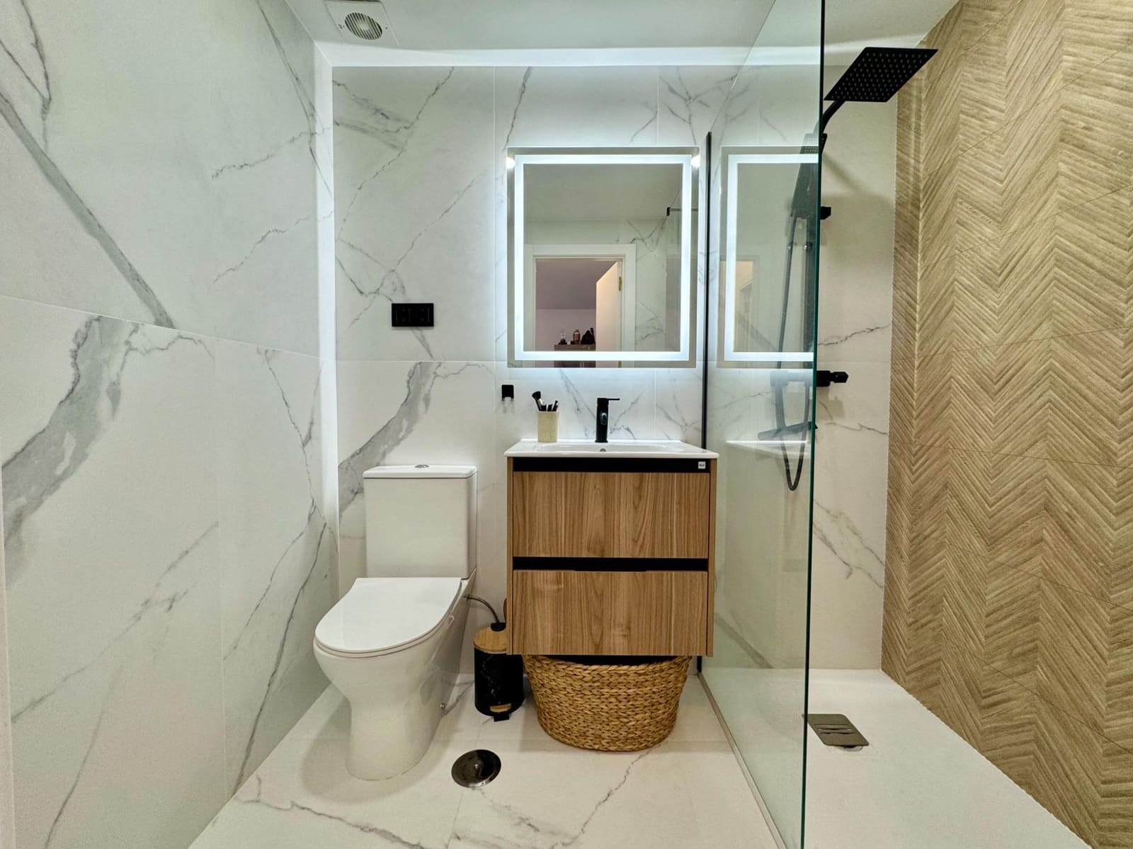 2 chambre Appartement à vendre à Riviera del Sol avec piscine garage - 310 000 € (Ref: 9947948)