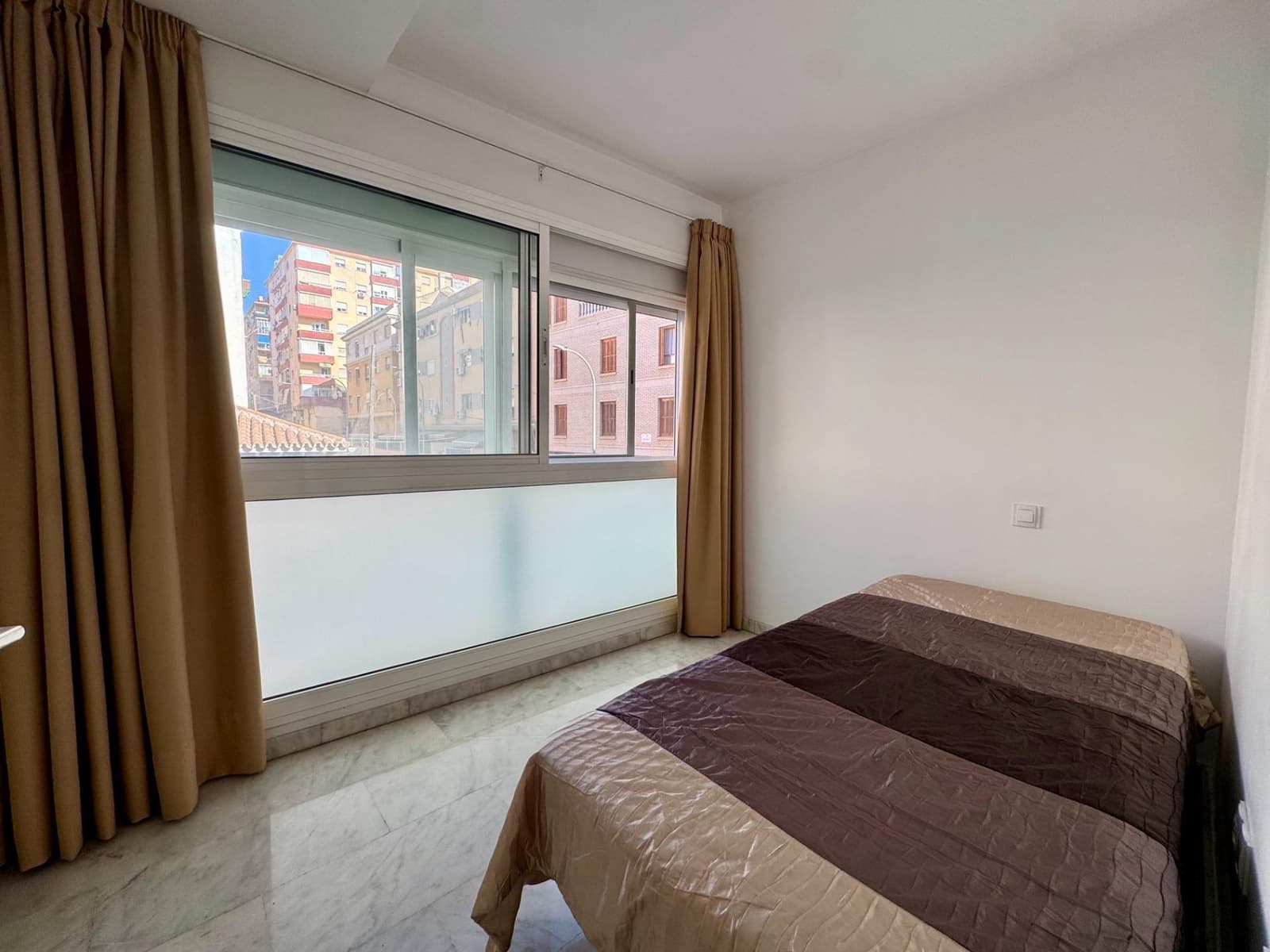 3 soveværelse Lejlighed til salg i Malaga by - € 270.000 (Ref: 9958185)
