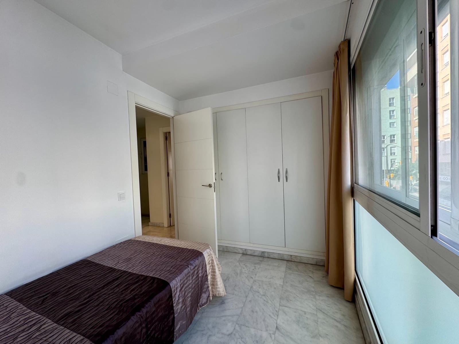 3 soveværelse Lejlighed til salg i Malaga by - € 270.000 (Ref: 9958185)