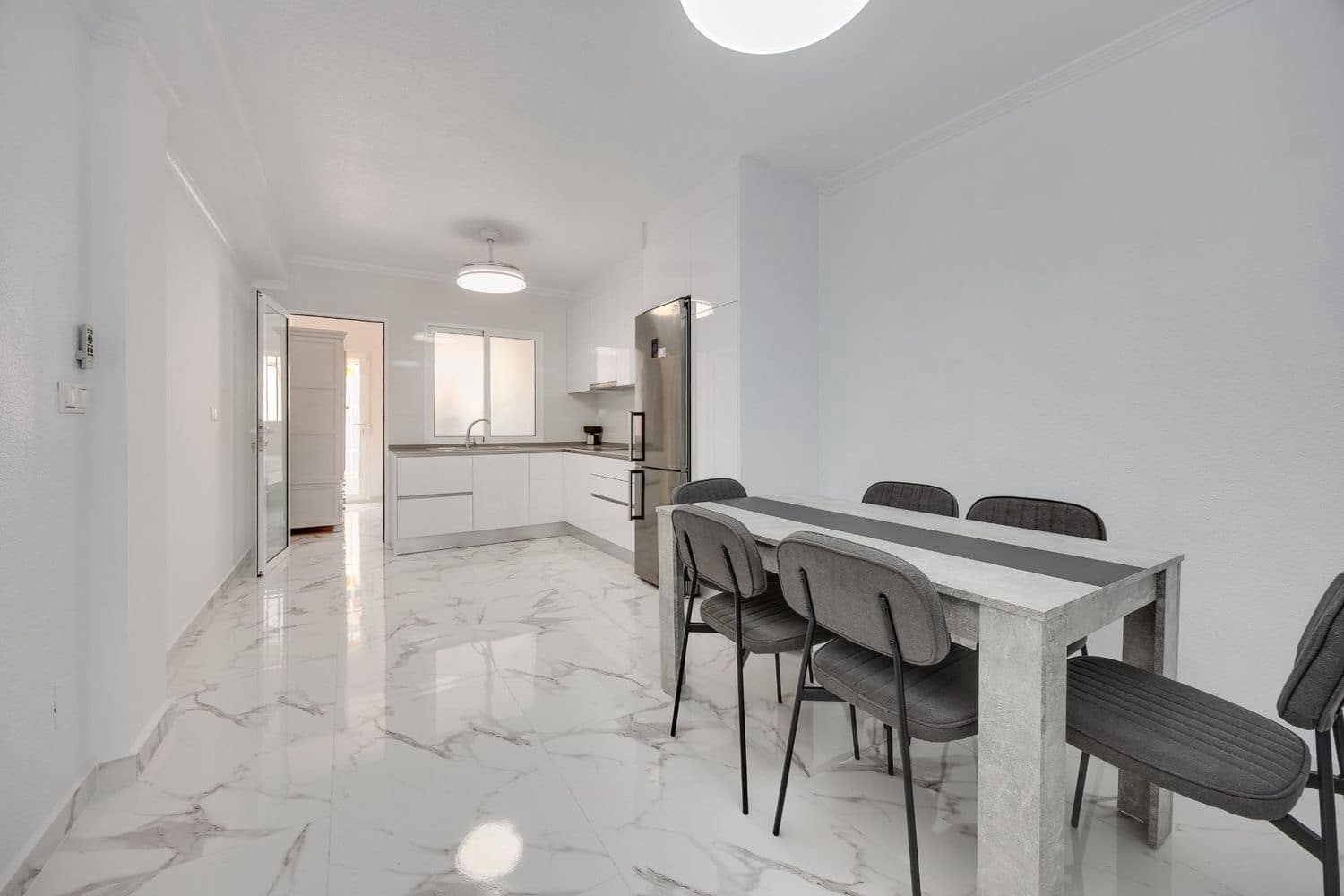 3 quarto Apartamento para venda em Torrevieja com garagem - 225 000 € (Ref: 10004955)