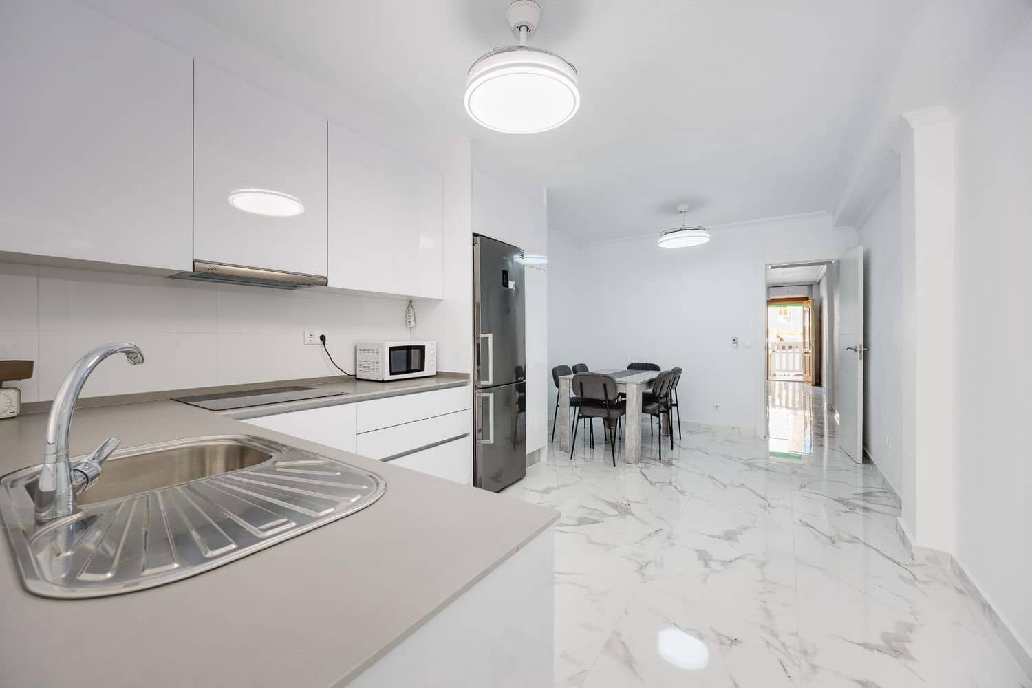 3 quarto Apartamento para venda em Torrevieja com garagem - 225 000 € (Ref: 10004955)