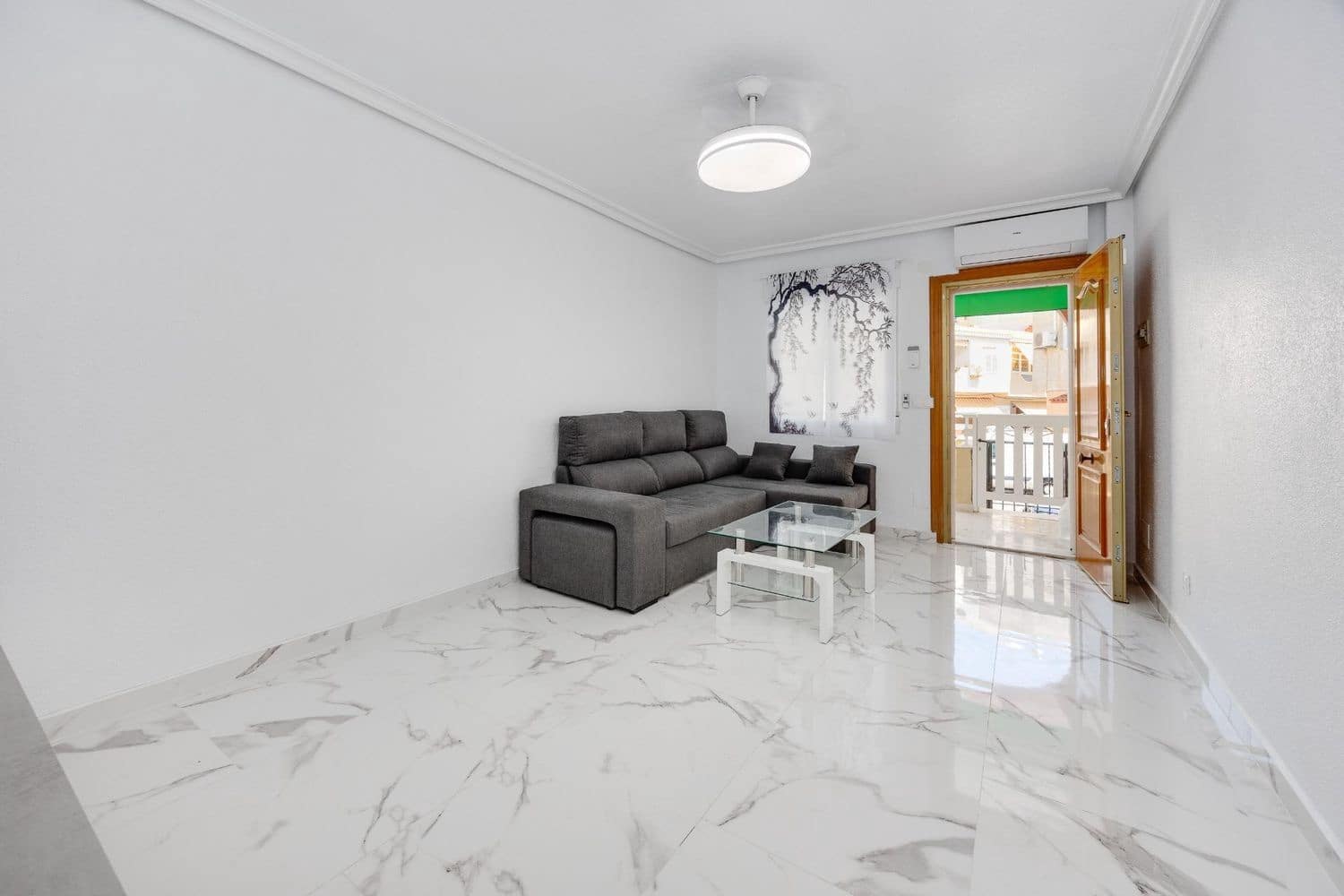 3 quarto Apartamento para venda em Torrevieja com garagem - 225 000 € (Ref: 10004955)