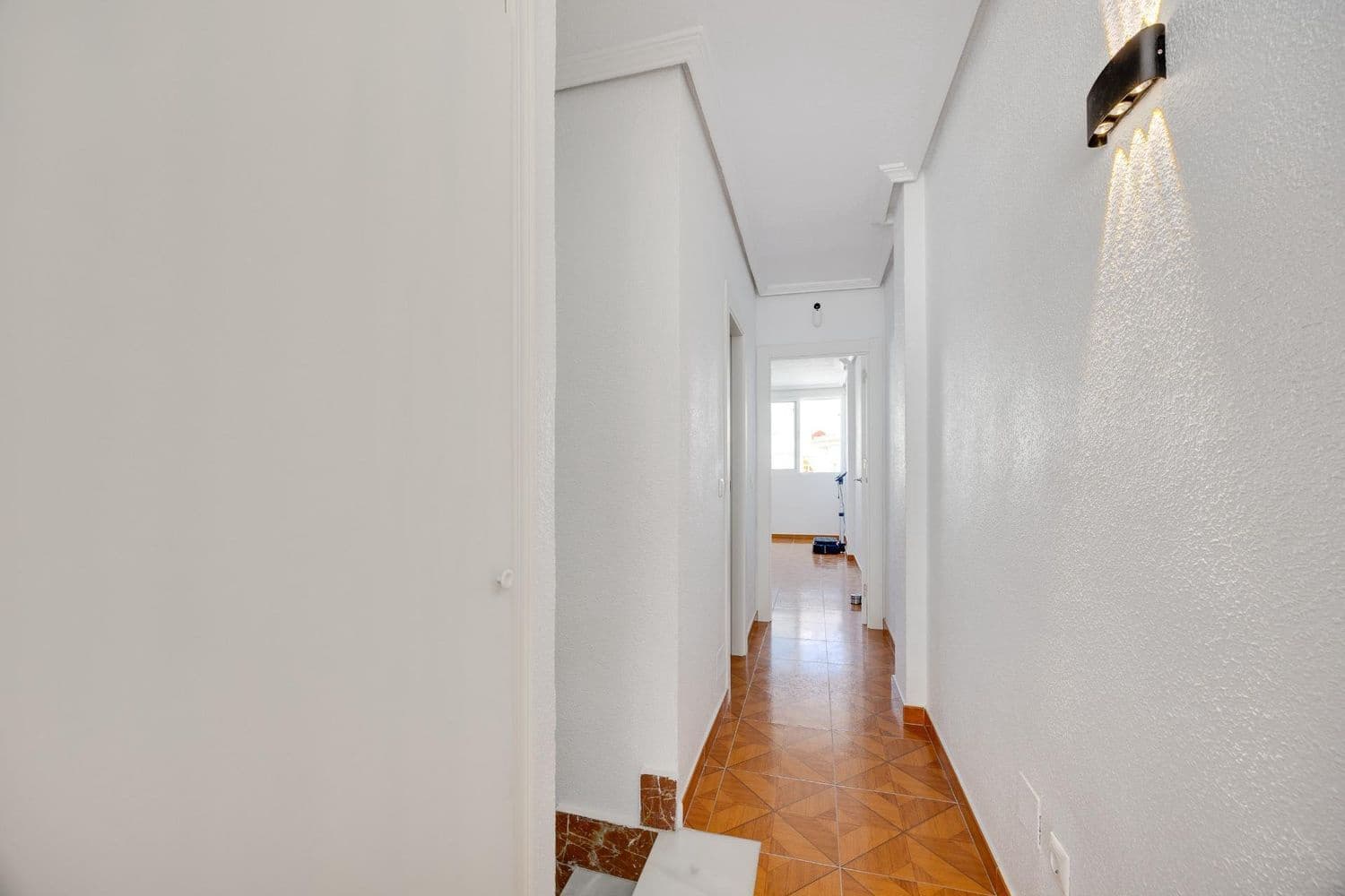 3 quarto Apartamento para venda em Torrevieja com garagem - 225 000 € (Ref: 10004955)
