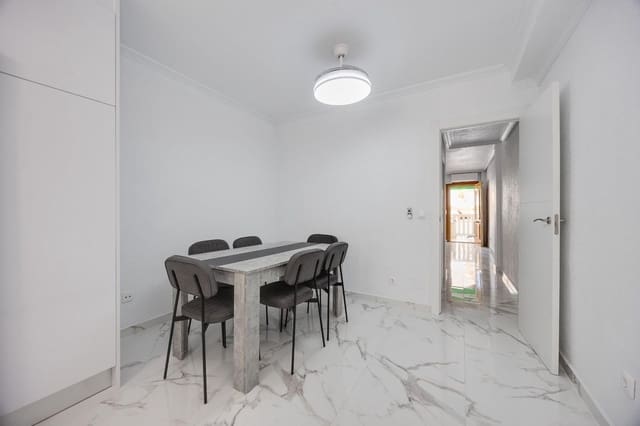 3 quarto Apartamento para venda em Playa del Acequión, Torrevieja com garagem - 225 000 € (Ref: 10004955)