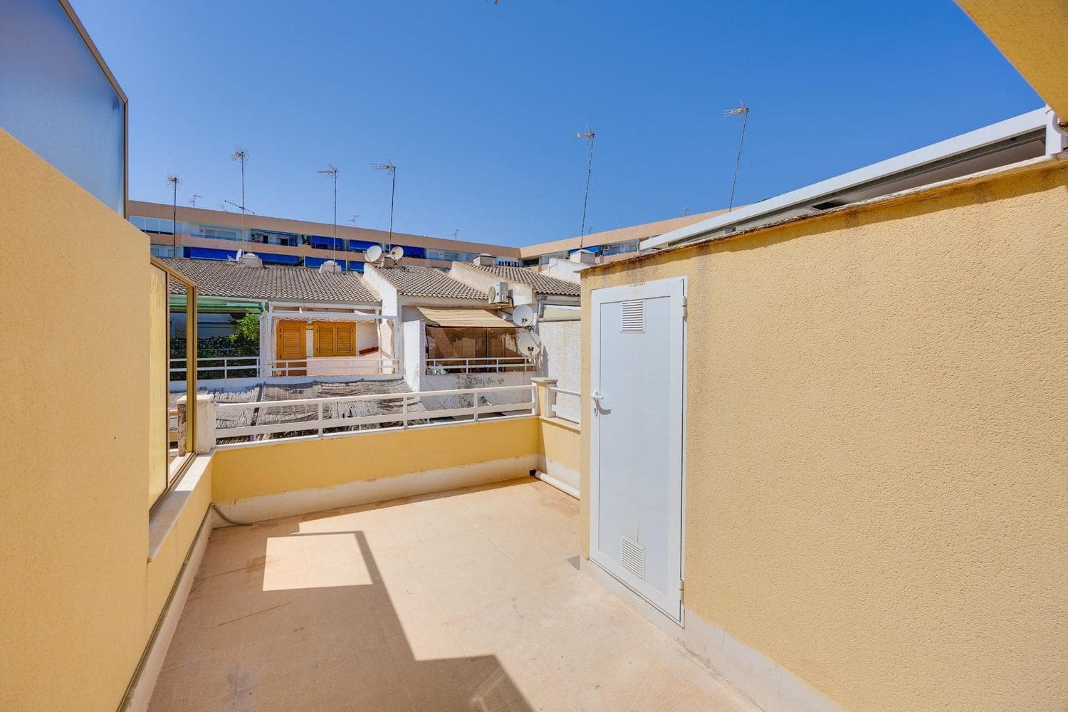 3 quarto Apartamento para venda em Torrevieja com garagem - 225 000 € (Ref: 10004955)