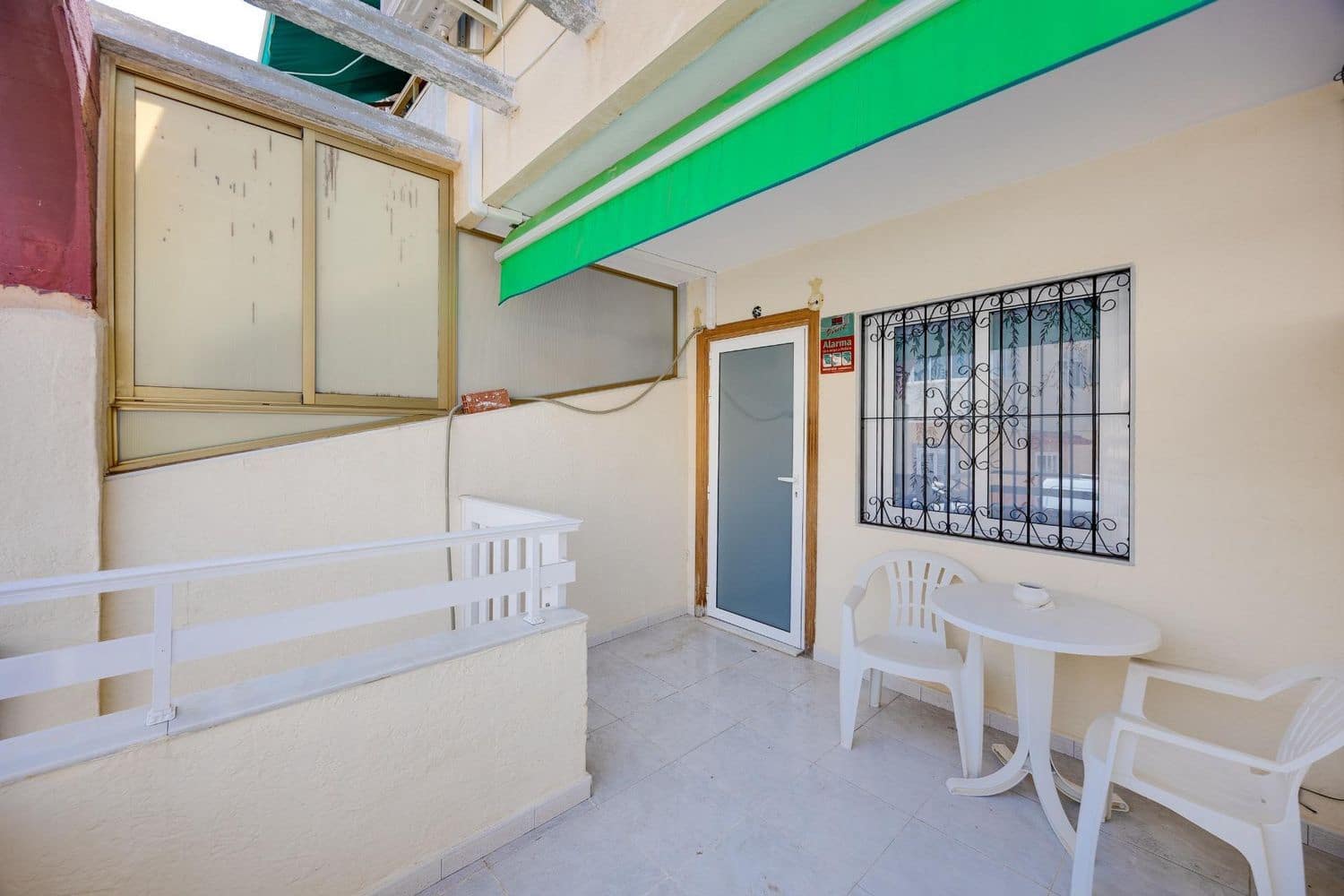 3 quarto Apartamento para venda em Torrevieja com garagem - 225 000 € (Ref: 10004955)