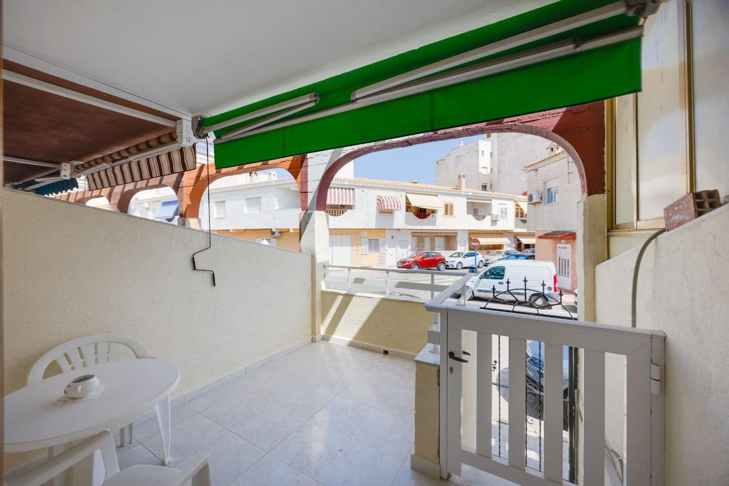 3 quarto Apartamento para venda em Torrevieja com garagem - 225 000 € (Ref: 10004955)