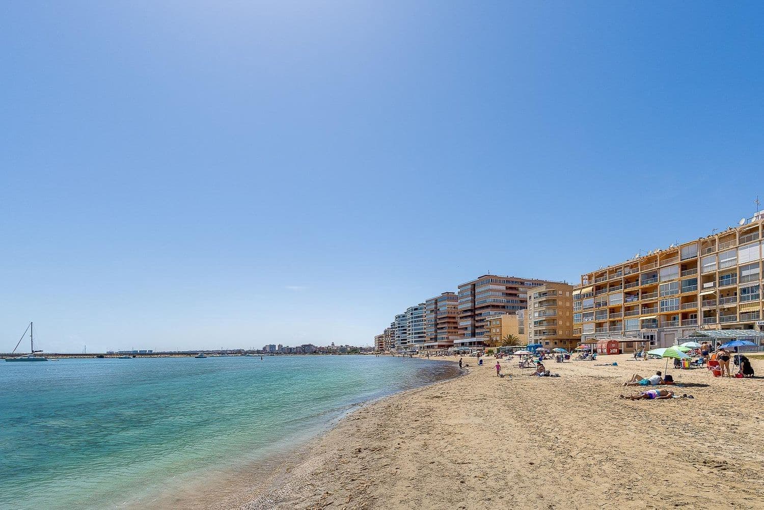 3 quarto Apartamento para venda em Torrevieja com garagem - 225 000 € (Ref: 10004955)