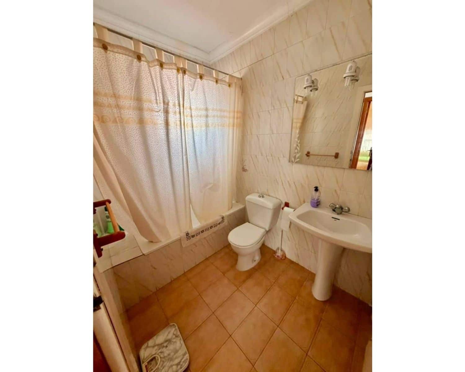 Casa de 3 habitaciones en Torrevieja en venta con garaje - 219.000 € (Ref: 10004956)