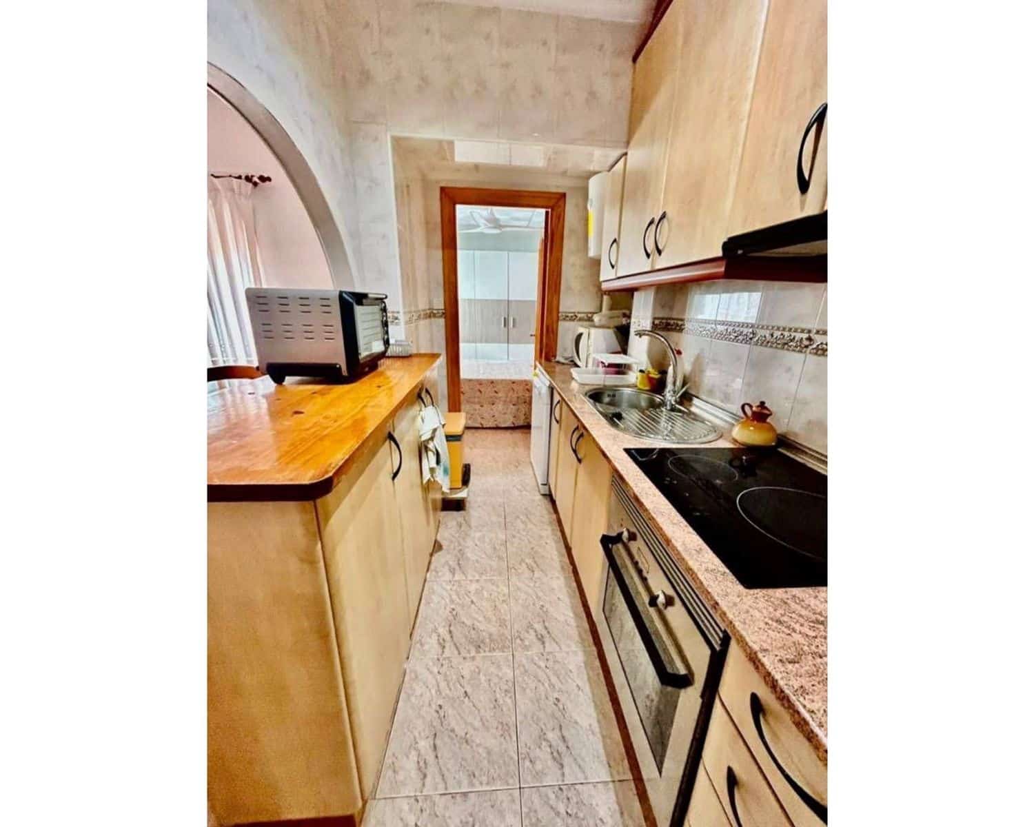 Casa de 3 habitaciones en Torrevieja en venta con garaje - 219.000 € (Ref: 10004956)