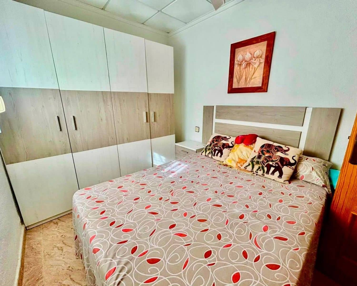 Casa de 3 habitaciones en Torrevieja en venta con garaje - 219.000 € (Ref: 10004956)