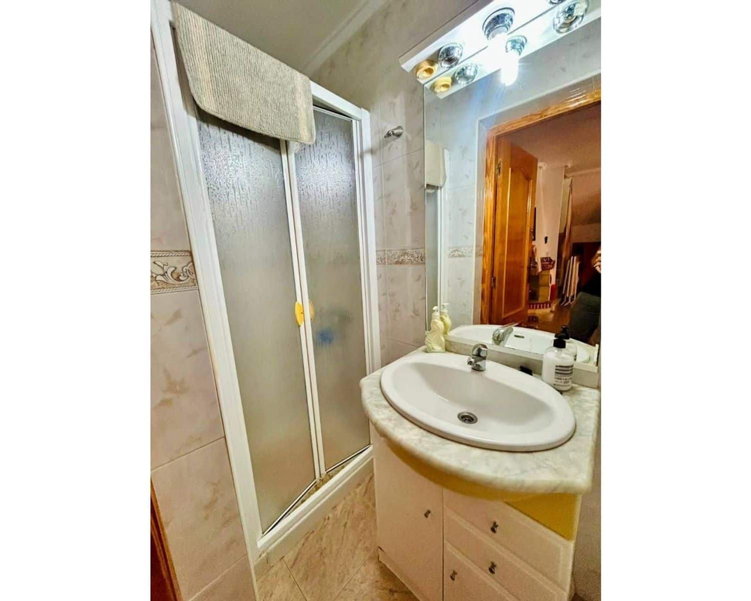 Casa de 3 habitaciones en Torrevieja en venta con garaje - 219.000 € (Ref: 10004956)