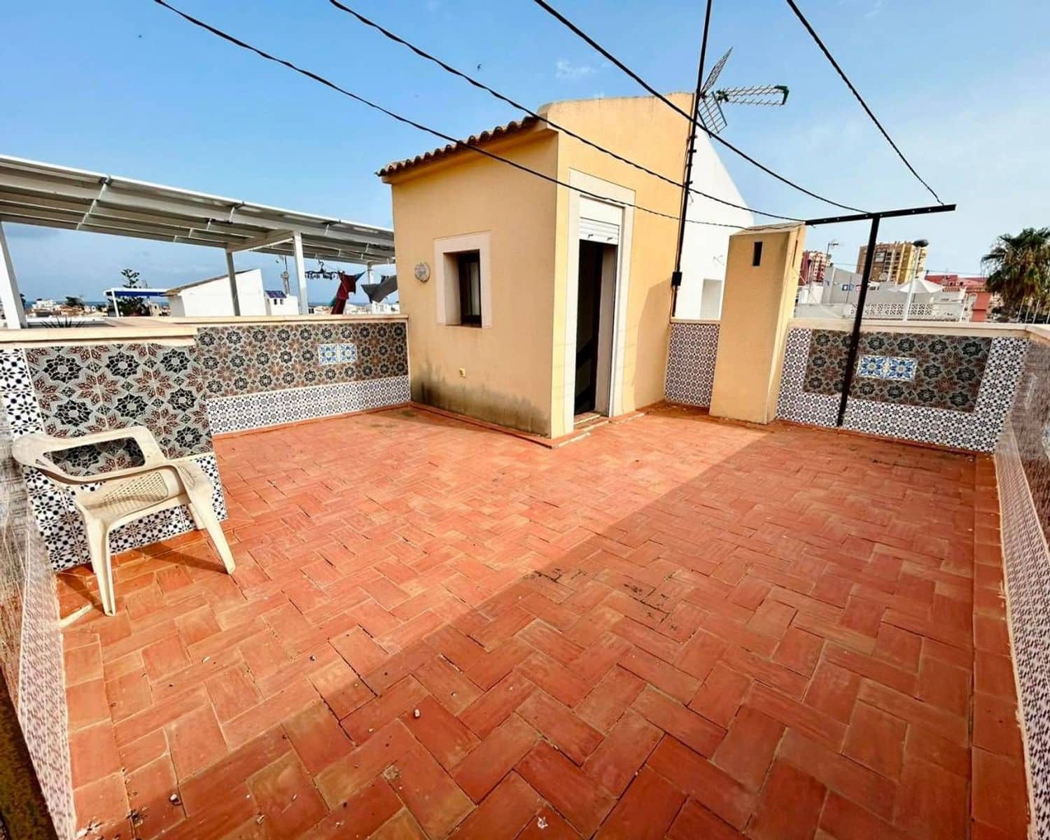 Casa de 3 habitaciones en Torrevieja en venta con garaje - 219.000 € (Ref: 10004956)