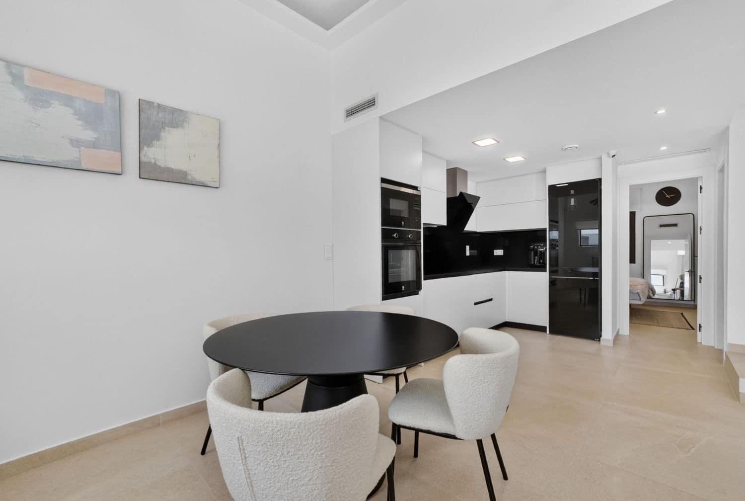 Chalet de 3 habitaciones en Guardamar del Segura en venta con piscina garaje - 445.000 € (Ref: 10006221)