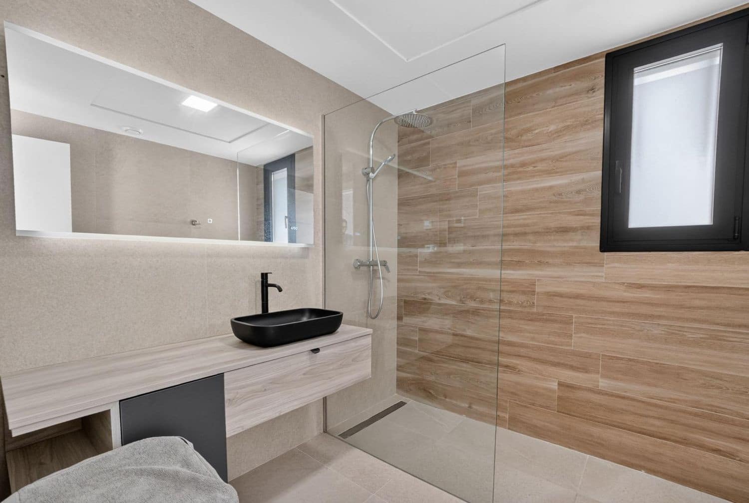 Chalet de 3 habitaciones en Guardamar del Segura en venta con piscina garaje - 445.000 € (Ref: 10006221)