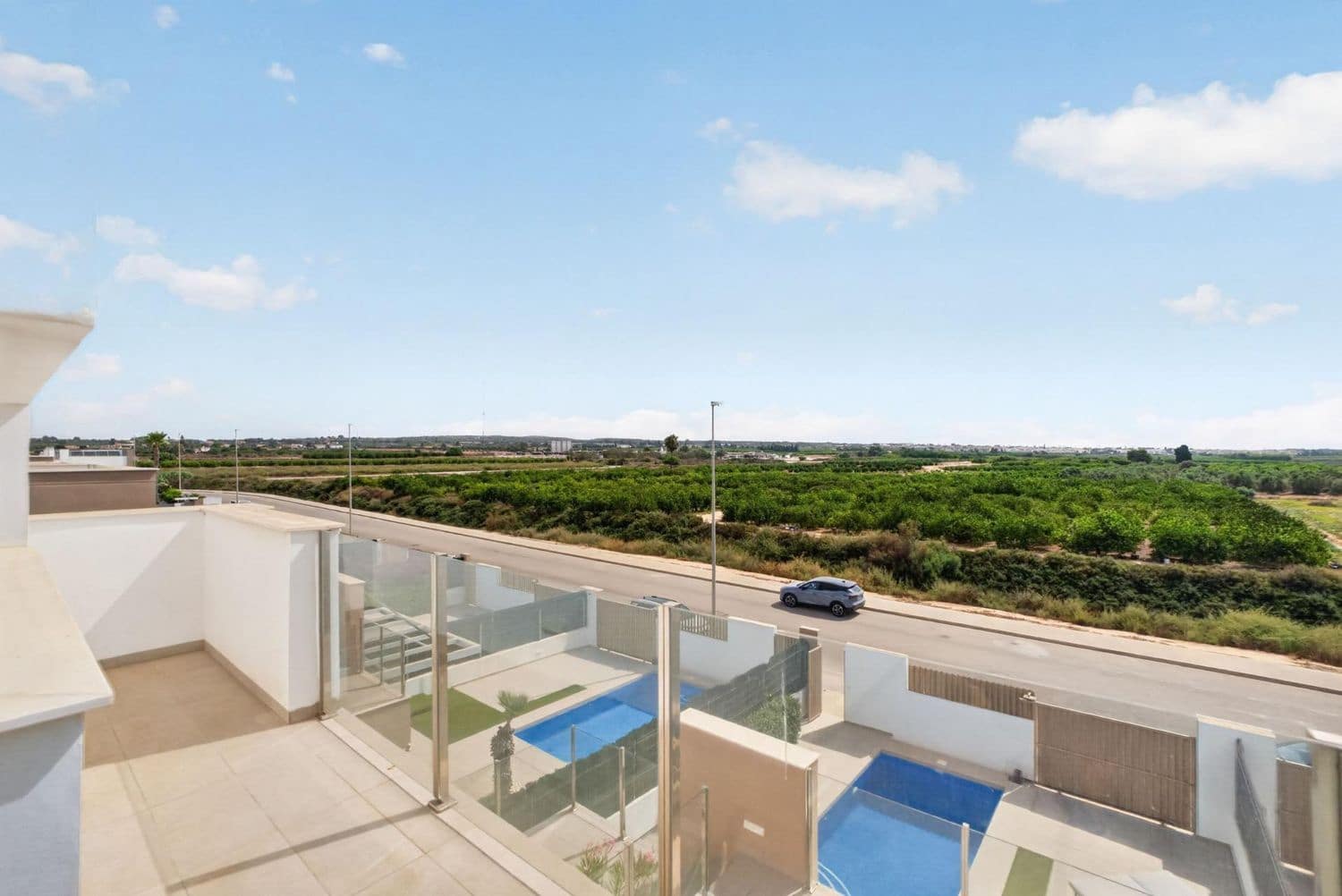 Chalet de 3 habitaciones en Guardamar del Segura en venta con piscina garaje - 445.000 € (Ref: 10006221)