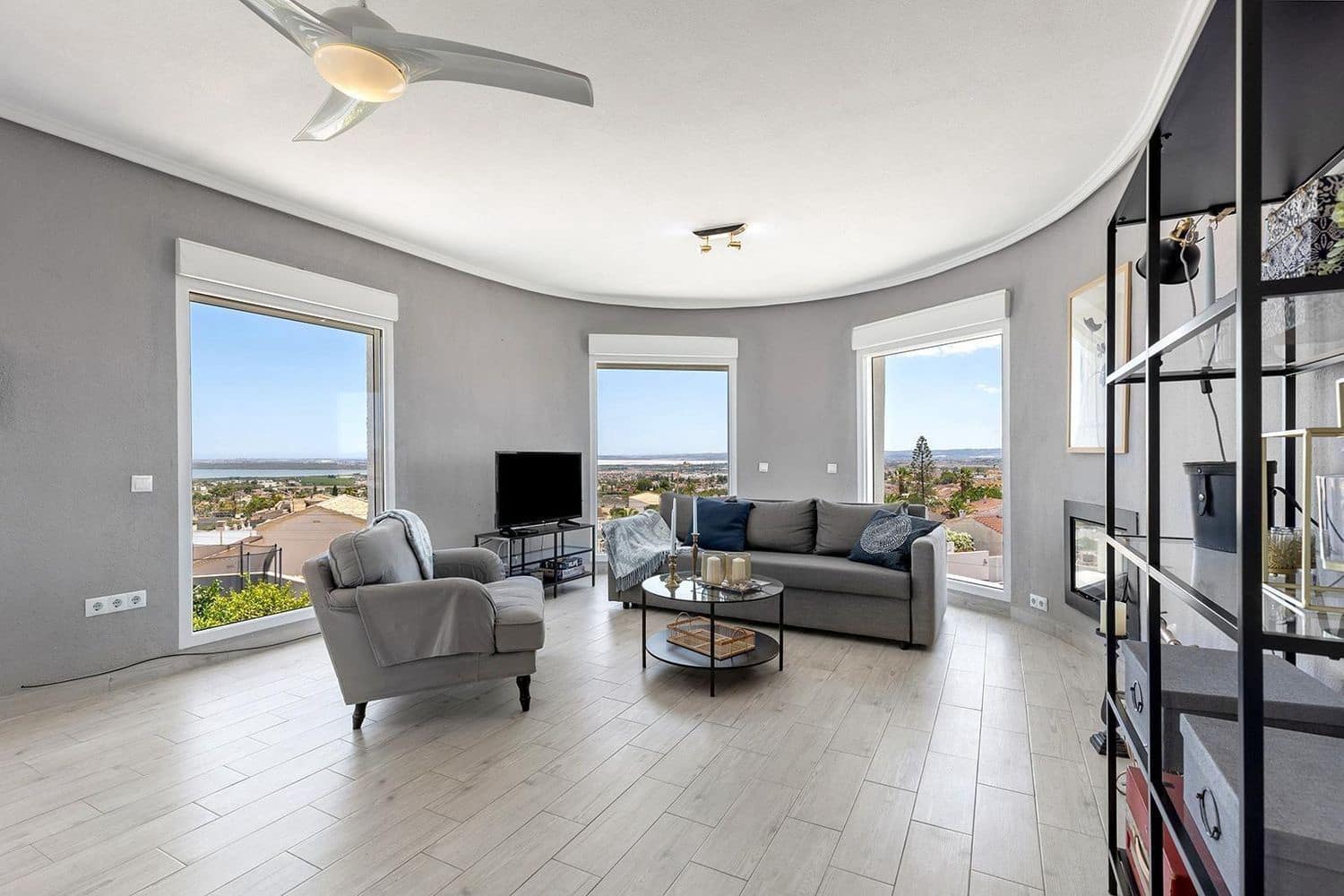 5 slaapkamer Villa te koop in Ciudad Quesada met zwembad garage - € 649.000 (Ref: 10007134)