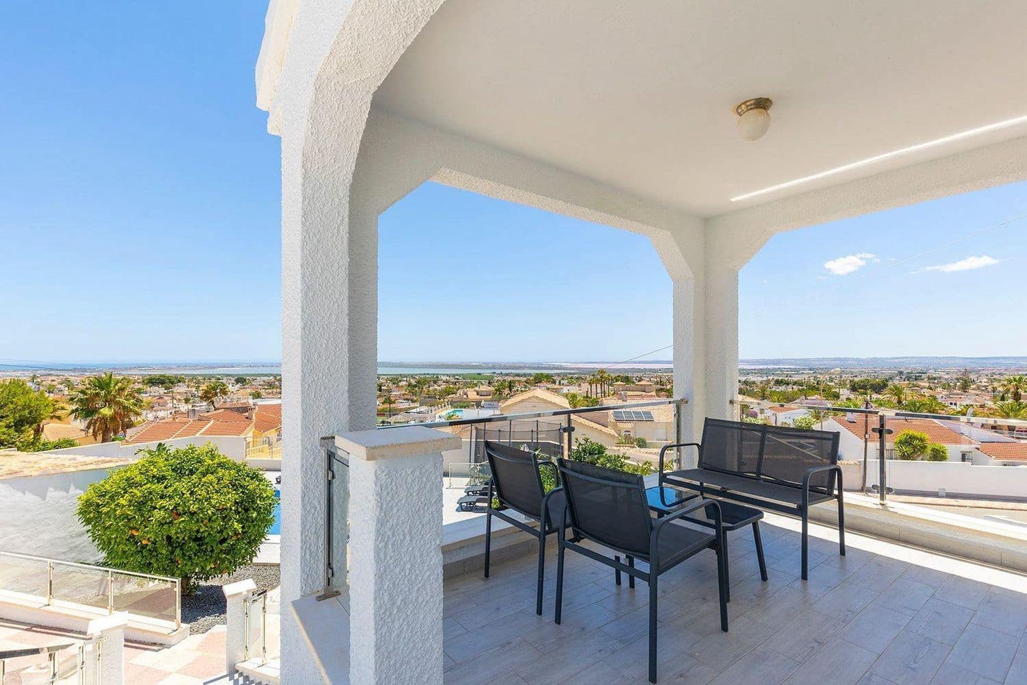 5 slaapkamer Villa te koop in Ciudad Quesada met zwembad garage - € 649.000 (Ref: 10007134)