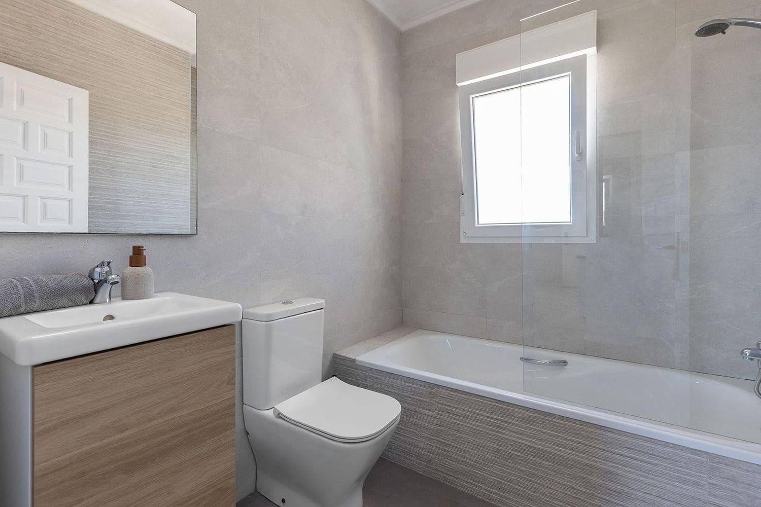 5 slaapkamer Villa te koop in Ciudad Quesada met zwembad garage - € 649.000 (Ref: 10007134)