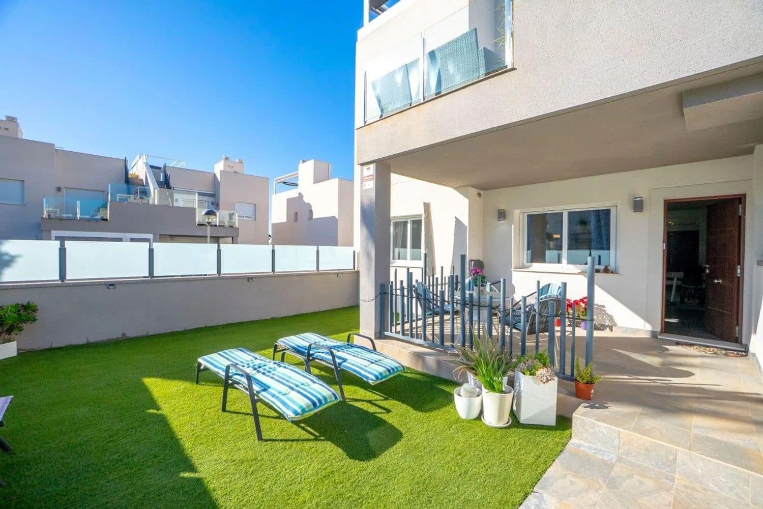 2 quarto Apartamento para venda em Torrevieja com piscina garagem - 255 000 € (Ref: 10008151)
