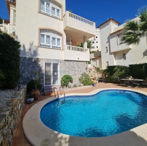 3 slaapkamer Villa te koop in Alicante stad met zwembad garage - € 479.000 (Ref: 10010211)