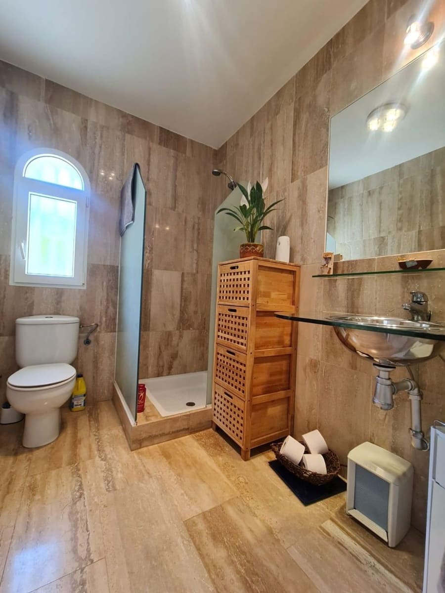 3 soveværelse Villa til salg i Alicante by med swimmingpool garage - € 479.000 (Ref: 10010211)