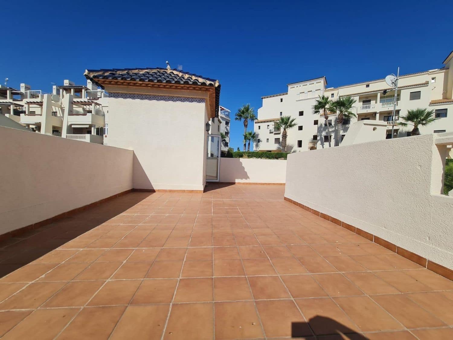 3 soveværelse Villa til salg i Alicante by med swimmingpool garage - € 479.000 (Ref: 10010211)