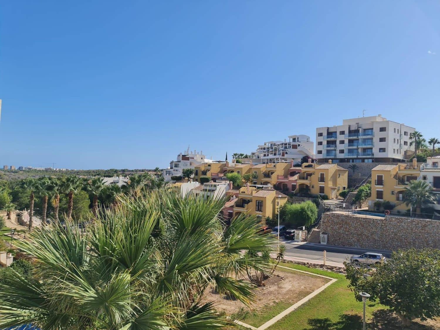 3 soveværelse Villa til salg i Alicante by med swimmingpool garage - € 479.000 (Ref: 10010211)