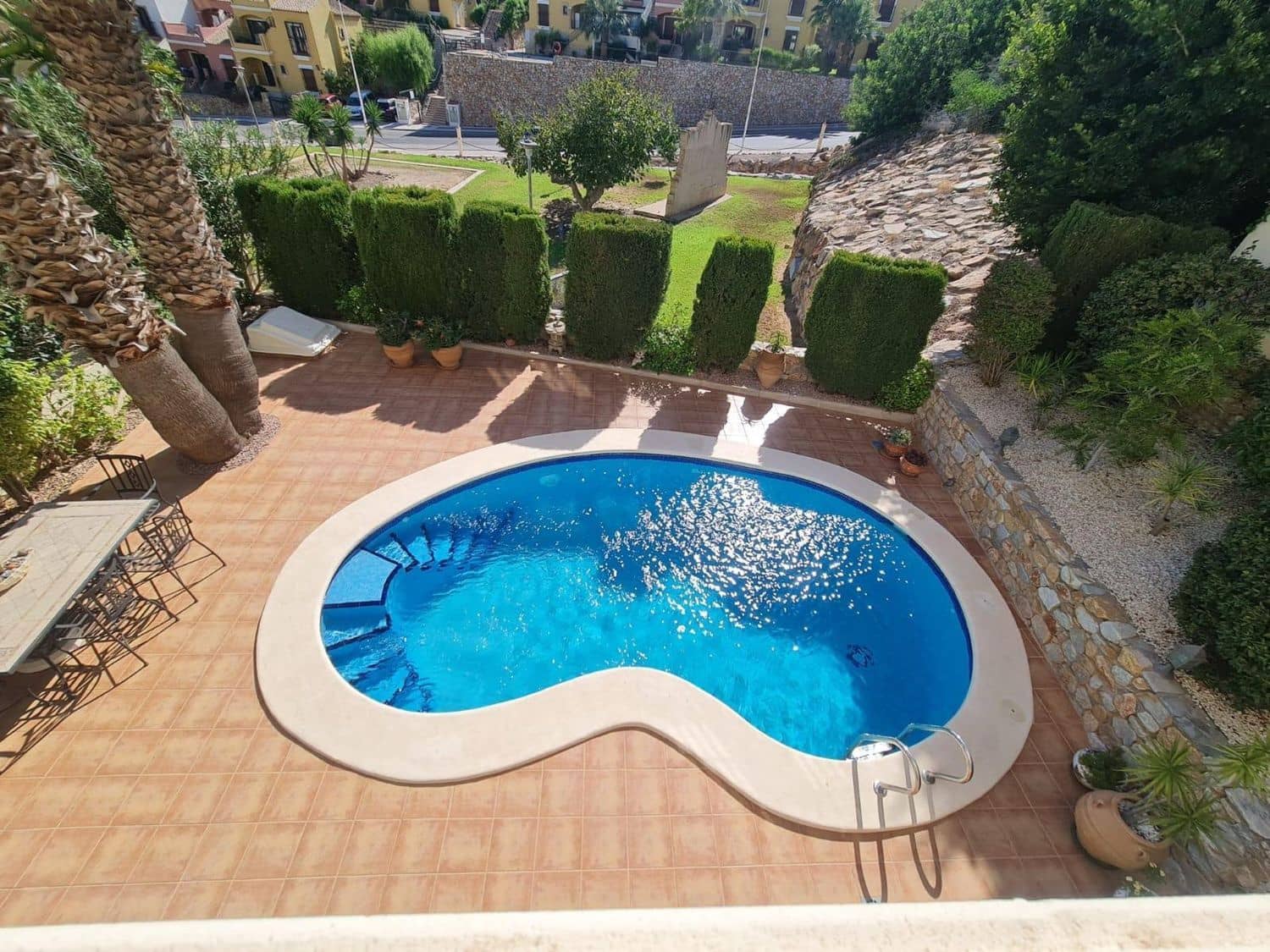 3 soveværelse Villa til salg i Alicante by med swimmingpool garage - € 479.000 (Ref: 10010211)