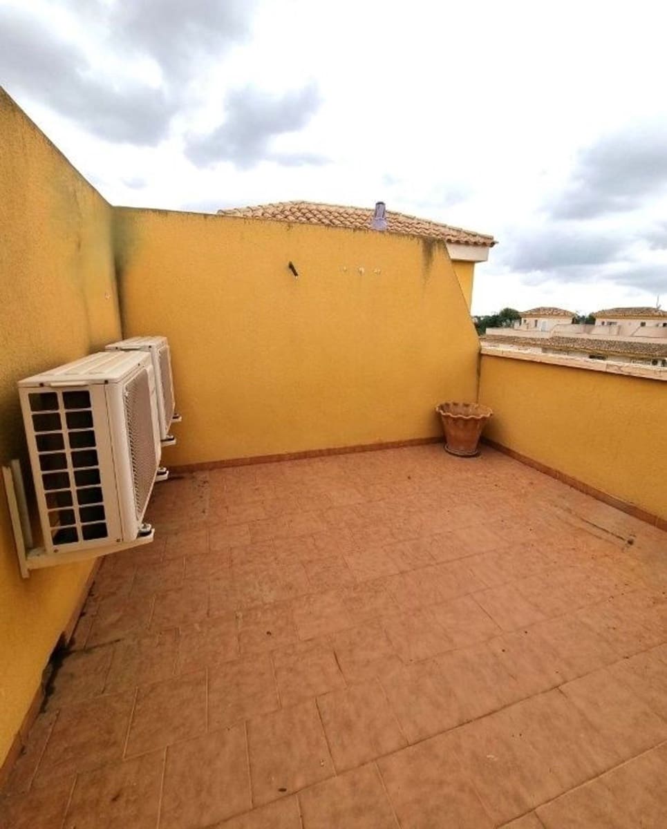 2 Zimmer Apartment zu verkaufen in Daya Nueva mit Pool Garage - 129.500 € (Ref: 10044556)