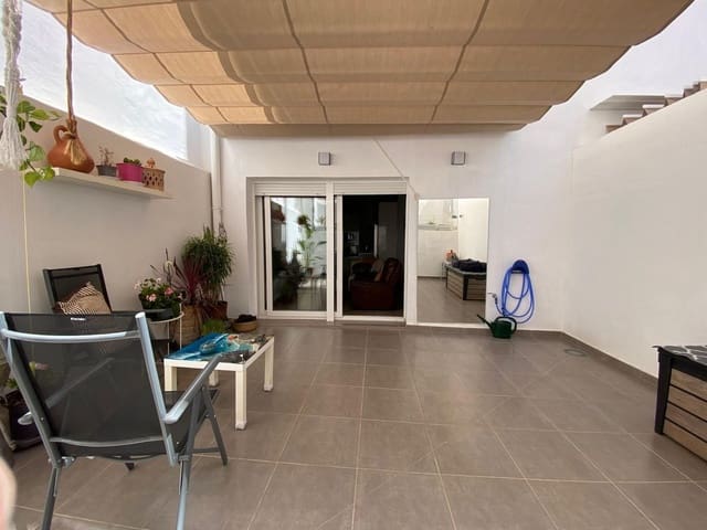 2 sypialnia Apartament na sprzedaż w Las Piscinas Naturales, Torrevieja z garażem - 239 900 € (Ref: 10044557)