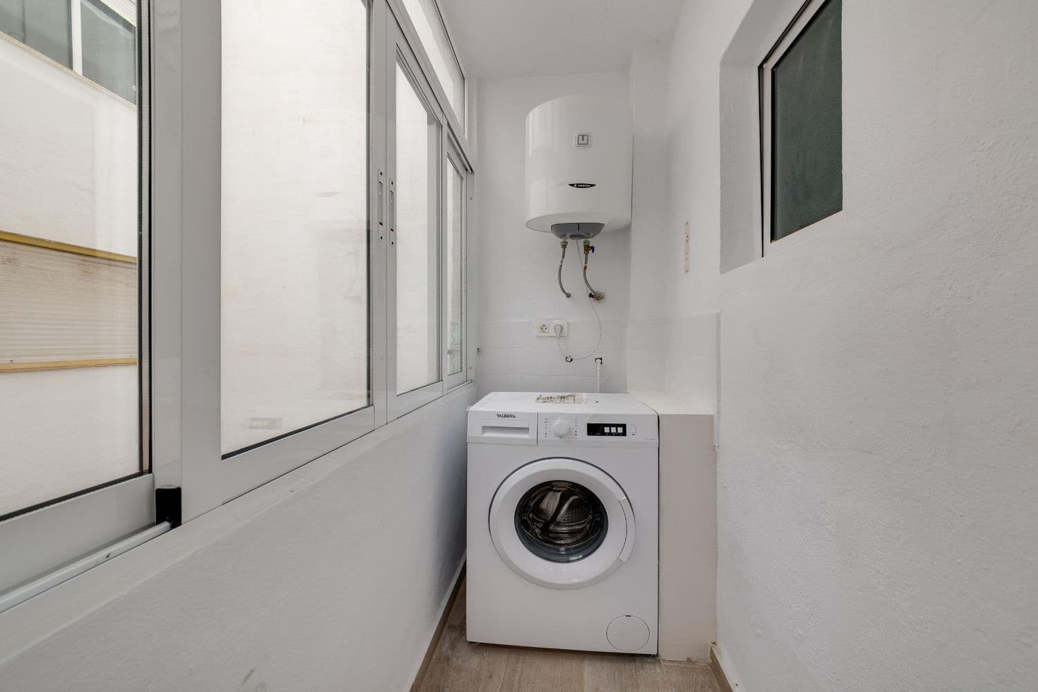 3 Zimmer Apartment zu verkaufen in Torrevieja mit Garage - 220.000 € (Ref: 10080323)