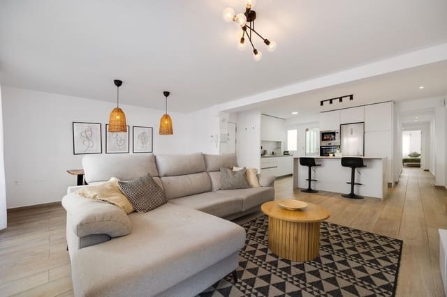3 Zimmer Apartment zu verkaufen in Las Piscinas Naturales, Torrevieja mit Garage - 220.000 € (Ref: 10080323)