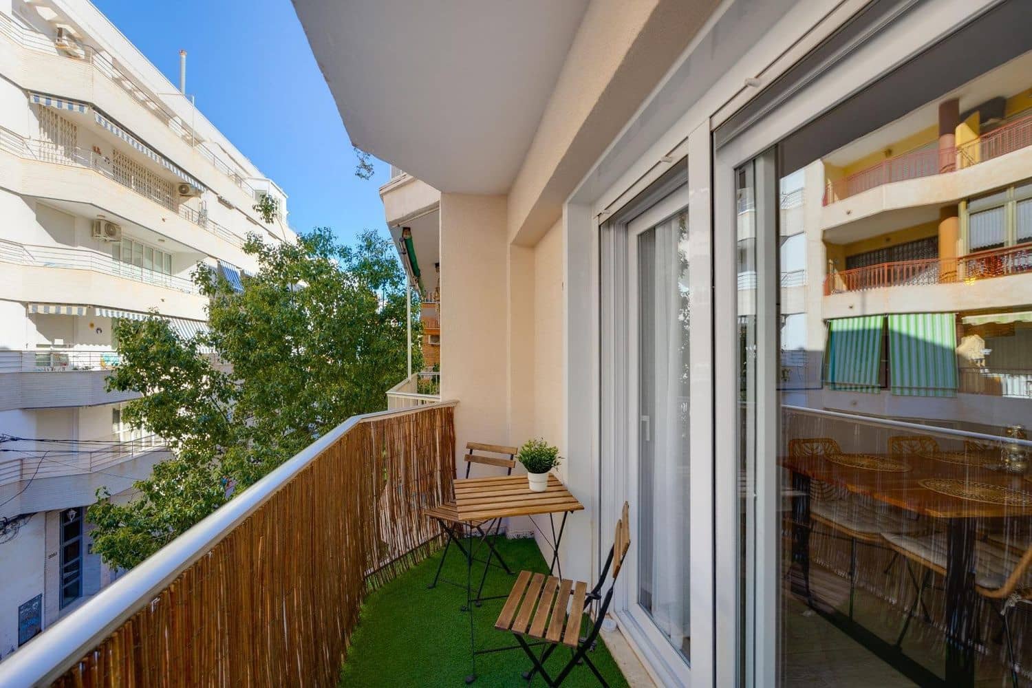 3 Zimmer Apartment zu verkaufen in Torrevieja mit Garage - 220.000 € (Ref: 10080323)
